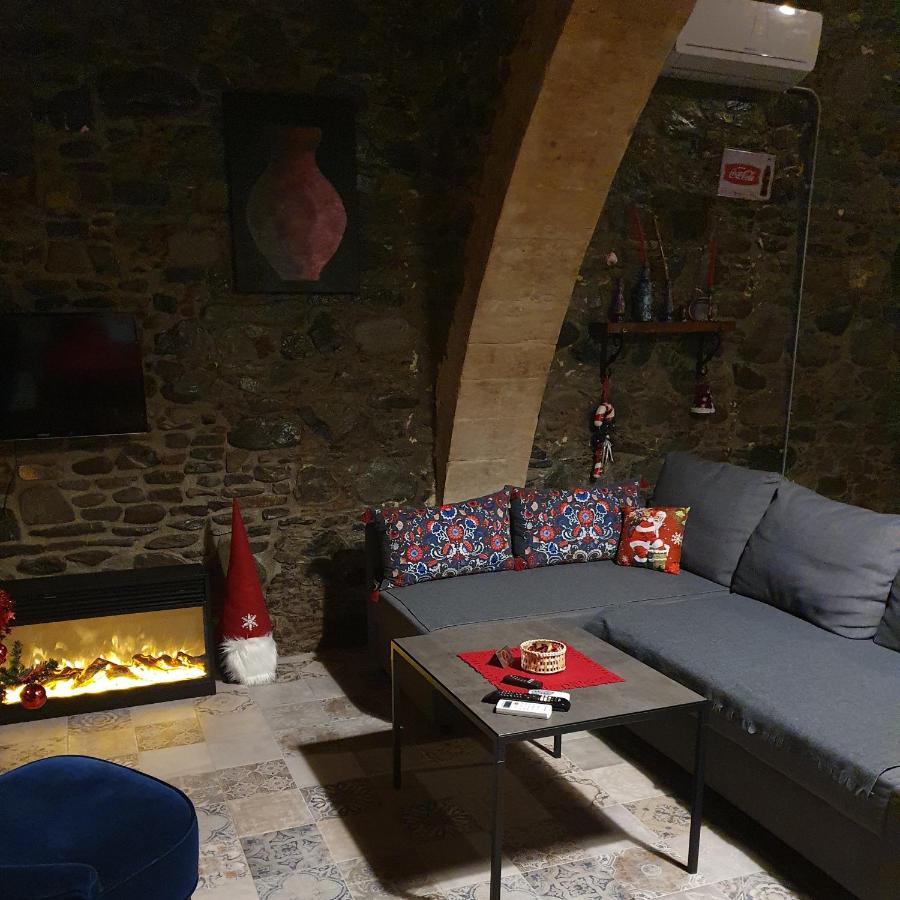 Arakapas Petradaki Houseヴィラ エクステリア 写真